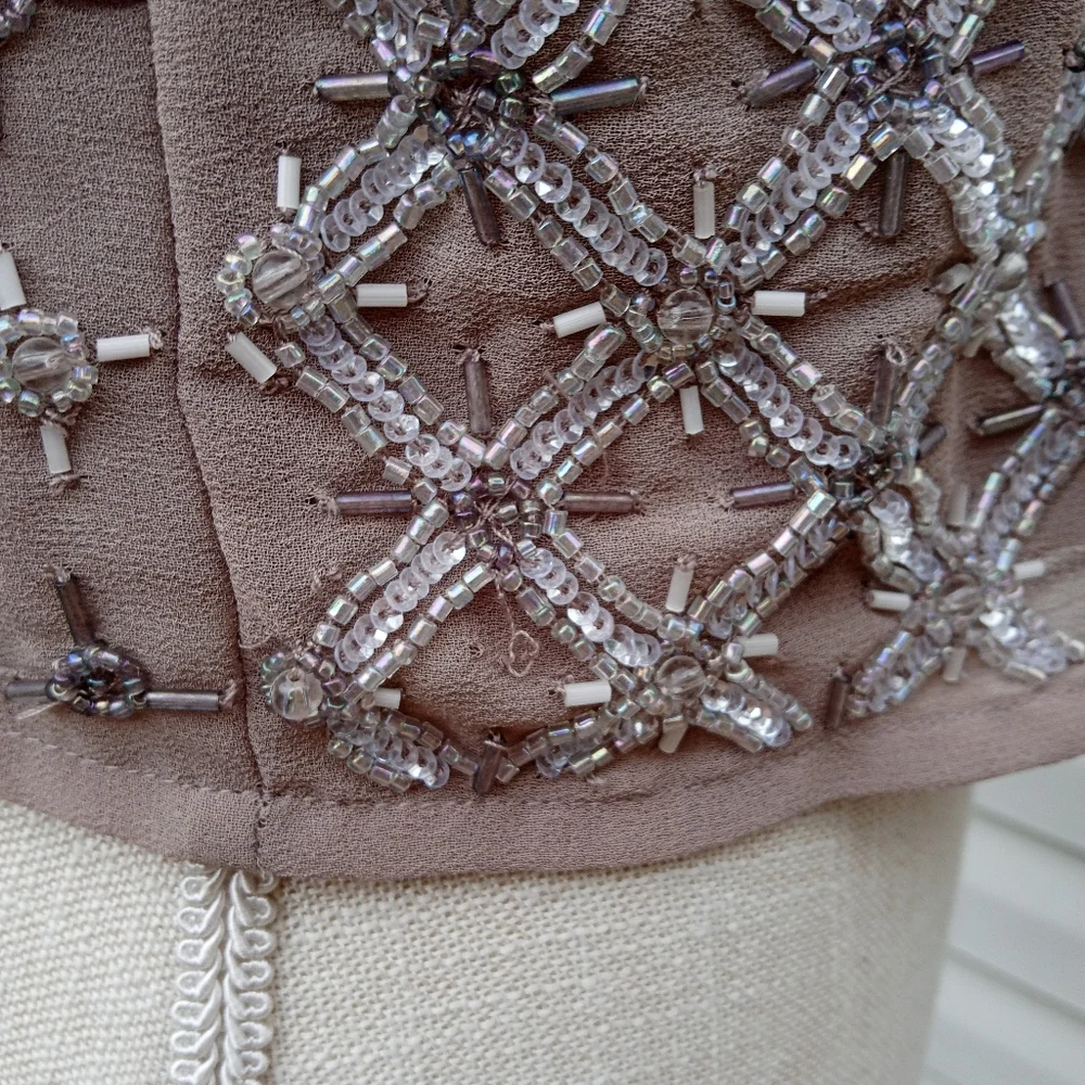 Exquisite! Beaded High-End Tank w/ Liner - Picture 9 of 12